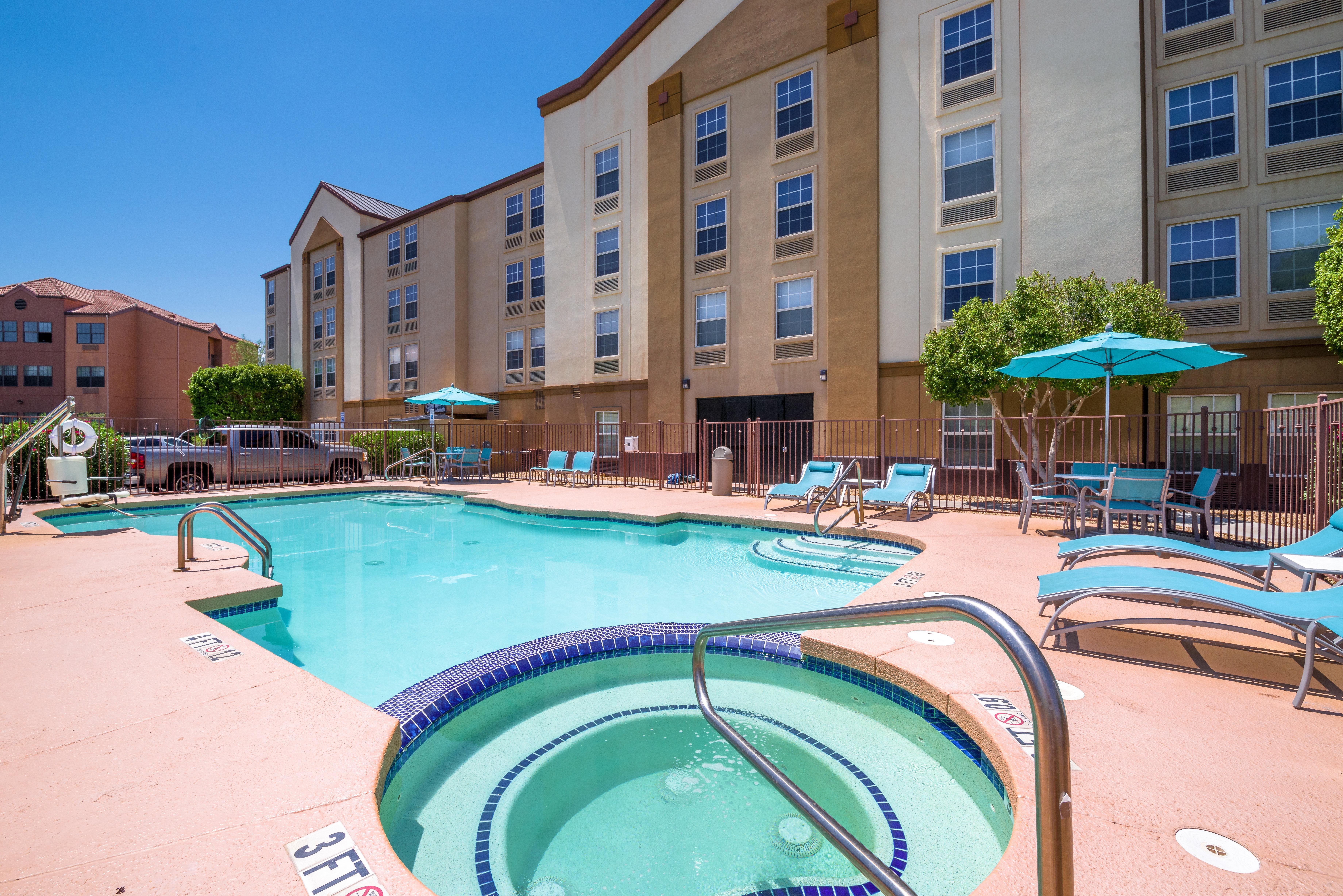 Holiday Inn Express Phoenix-Airport/University Drive By Ihg Exteriör bild